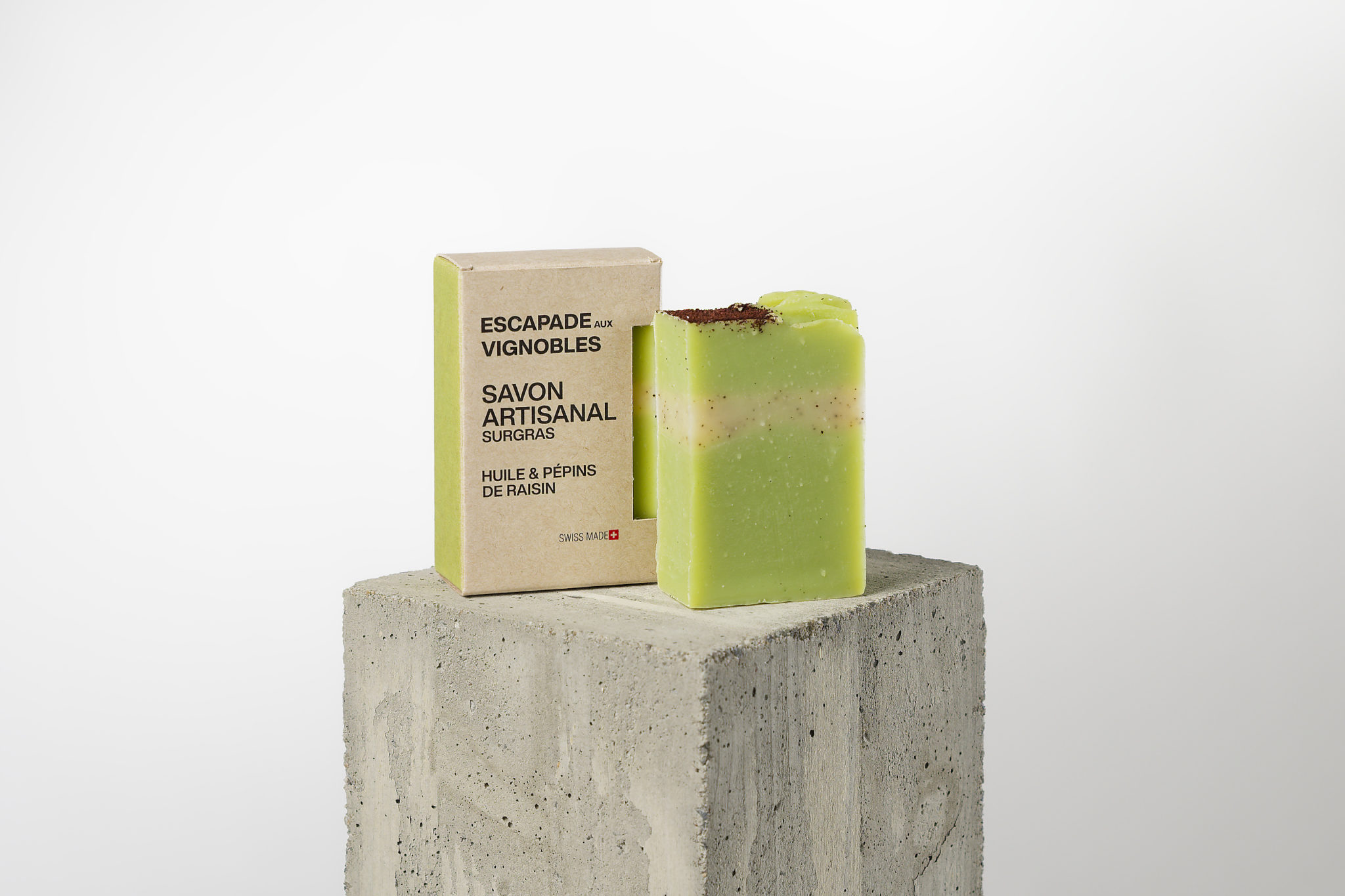 Savon évoquant une escapade dans les Vignobles, doux pour la peau et l'environnement.